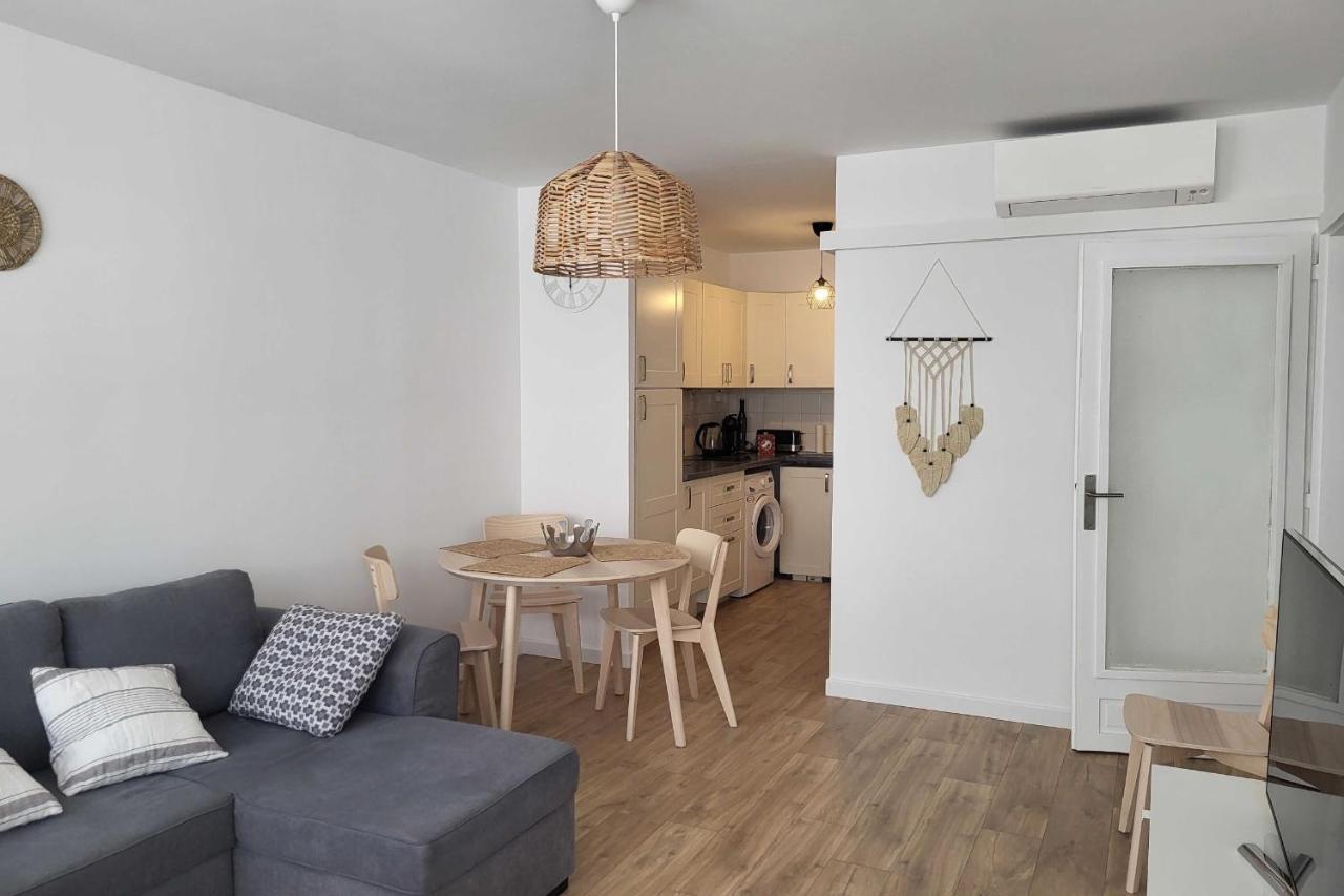 Apartment Cocoon Close To The Sea 100 Meters From The